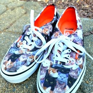 Authentic ASPCA Cat Print Vans Sz 8 Womens Sz 6.5 Mens excellent condition